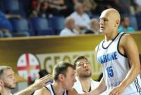 Украина справилась с Голландией в баскетбольном турнире