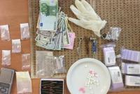 В Киеве ликвидировали наркогруппировку, задержали 5 злоумышленников