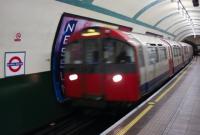 Ночные поезда запустят в лондонском метро