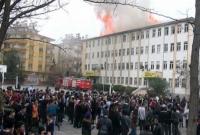 В Турции на месте теракта в Газиантепе прошла стихийная акция протеста