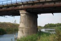 В Славянске предотвратили подрыв моста в людном месте