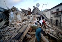 В Италии число жертв землетрясения возросло до 247 человек (видео)