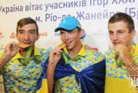 Гребцы-медалисты вернулись в Украину с Олимпиады