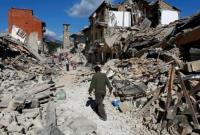 Количество жертв землетрясения в Италии выросло до 290 человек