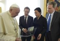 Папа Франциск встретился с основателем Facebook