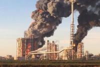 Крупный пожар произошел на нефтеперерабатывающем заводе в Италии