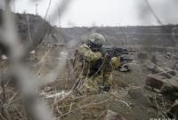За прошедшие сутки в зоне АТО трое украинских военных получили ранения