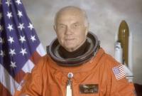 В США умер первый американский астронавт Джон Гленн