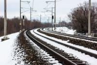 На Львовщине пассажирский поезд смертельно травмировал мужчину
