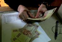 Реальная зарплата украинцев за год выросла на 8% – Госстат