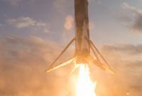 Историческая посадка первой ступени ракеты SpaceX в океане (видео)