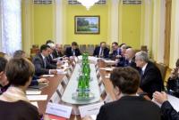 П.Порошенко обсудил с главами МИД Словакии, Чехии и Венгрии санкции против РФ