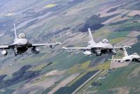 Военные самолеты НАТО, Британии и Швеции провели активную разведку возле границ