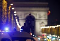 Исламисты назвали имя напавшего на полицейских в центре Парижа - Reuters