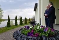 Президент пригласил белорусские предприятия строить дороги в Украине