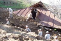 Под сошедшим оползнем в Кыргызстане оказалось 24 человека