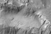 NASA показало лавовый водопад на Марсе