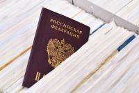 В Кремле не поддержали упрощенную выдачу гражданства РФ русскоязычным