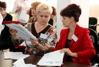 Кабмин вводит для кандидатов в чиновники платную аттестацию на знание украинского