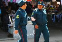 Полиция в Узбекистане призвала снимать георгиевские ленточки с авто