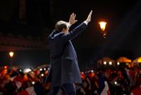 Избранный президентом Франции Макрон выступил перед своими избирателями