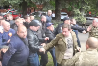 Луценко о 9 мая в Днепре: восемь титушек напали на бойцов АТО