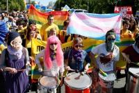 В ЕС и США призвали провести гей-парад в Киеве