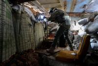 Ситуация в зоне АТО остается напряженной, ранены трое военных - штаб