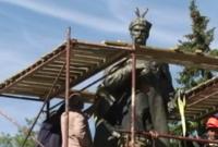 В Чернигове памятник Хмельницкому развернули к Москве задом