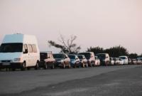 Более 500 авто собрались в очередях на КПВВ на Донбассе