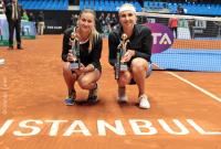 В Стамбуле теннисистка Н.Киченок победила в парном разряде турнира