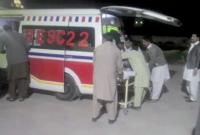 В Пакистане пассажирский автобус упал с моста, погибли не менее 24 человек