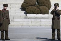 В Южную Корею сбежал подстреленный военный КНДР - Reuters