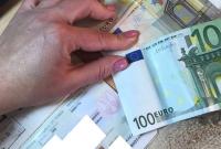 Гражданин Сербии пытался вывезти из Украины ребенка за взятку в 200 евро
