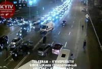В Киеве возле Воздухофлотского путепровода столкнулись четыре авто: есть пострадавшие