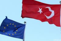 Евросоюз сократил финансовую помощь Турции