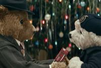 Аэропорт Хитроу выпустил очередной трогательный рождественский ролик о плюшевых медведях (видео)