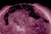 Ученые обнаружили новую дыру в атмосфере Солнца