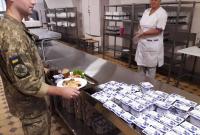 У Порошенко рассказали о планах перевода воинских частей на новую систему питания