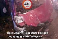В Киеве столкнулись шесть автомобилей, есть пострадавшие