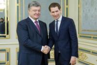 Петр Порошенко поздравил Курца с победой его партии на парламентских выборах
