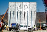 Прототипам "стены Трампа" на границе с Мексикой устроят серию краш-тестов