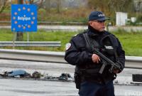 В Брюсселе полиция открыла огонь по машине, водитель которой угрожал взрывчаткой