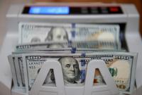 Украинцы в июле продали валюты на $327 миллионов больше, чем купили