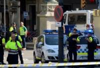 В Барселоне автомобиль сбил трех полицейских - СМИ