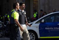 Водитель наехавшего на людей в Барселоне фургона остается на свободе - полиция