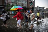 В Китае около 200 тысяч человек понесли убытки от проливных дождей