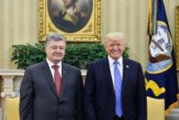 Трамп поздравил Порошенко с Днем Независимости Украины
