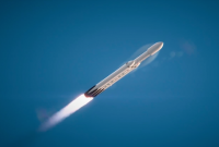 Илон Маск анонсировал дебют ракеты Falcon Heavy в январе