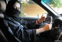 В Саудовской Аравии женщинам разрешили водить мотоциклы и грузовики